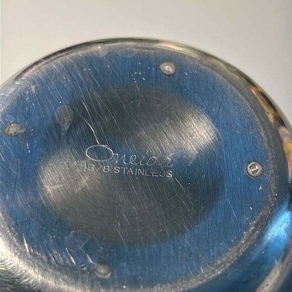 Oneida 18/8 restaurant style creamer with lid - Picture 3 of 6